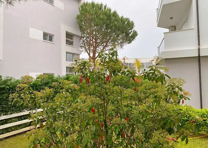 Blue Garden Villa, Gjiri I Lalezit