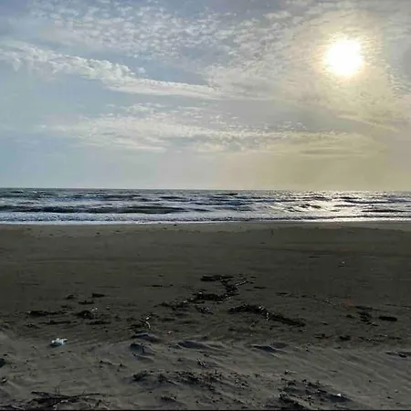 Blue Garden Villa, Gjiri I Lalezit Villa *