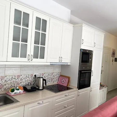 Βίλα Blue Garden Villa, Gjiri I Lalezit Drac