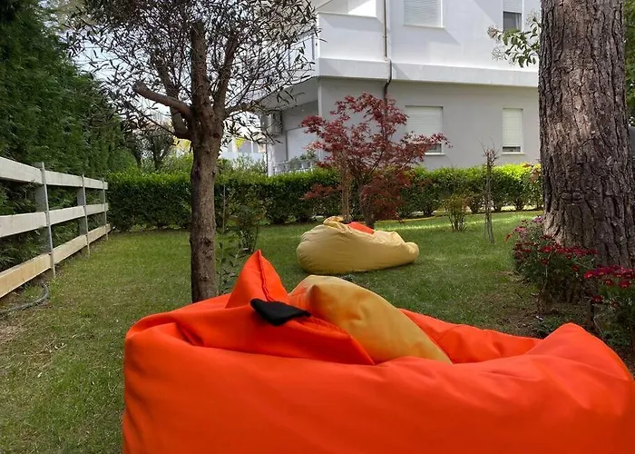 Blue Garden Villa, Gjiri I Lalezit