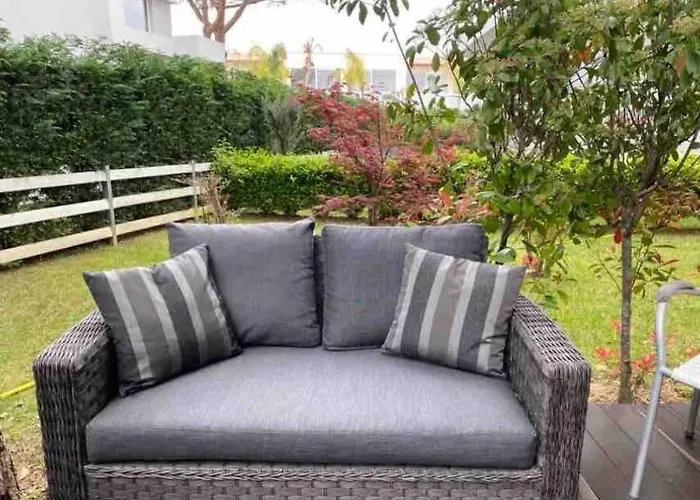 Blue Garden Villa, Gjiri I Lalezit * Durrës